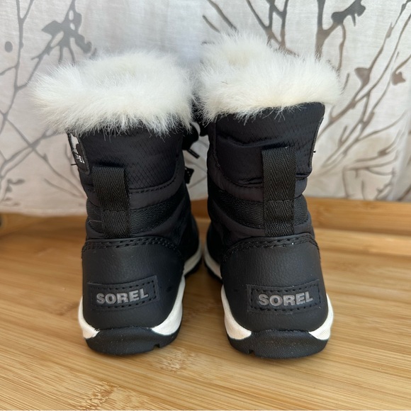 SOREL - Kids Whitney Short Lace Waterproof Black Boots - Picture 2 of 5